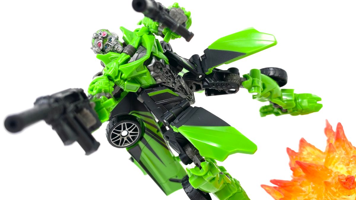 Takara Tomy SS-95 Crosshairs Transformers Action Figure Toy